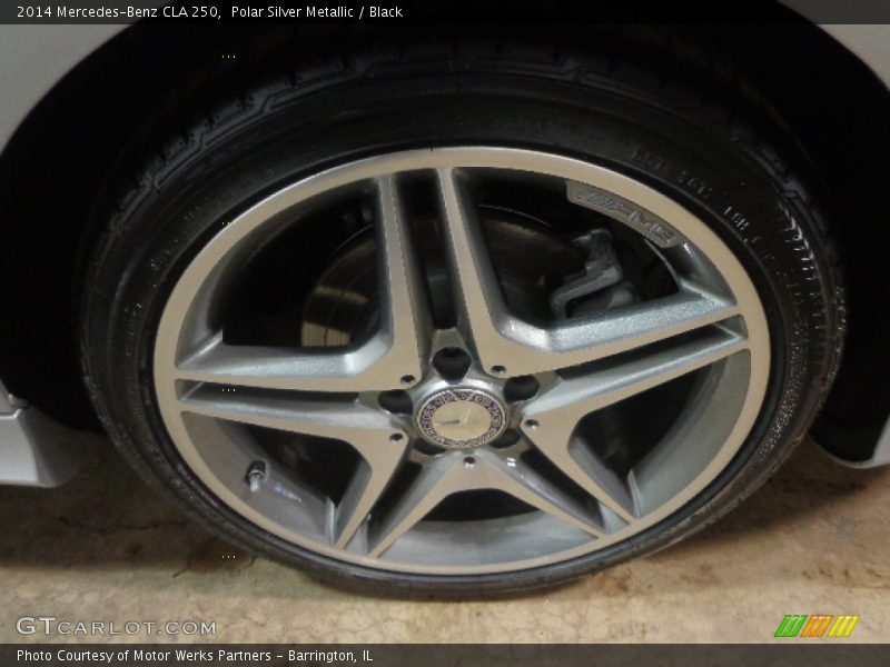 Polar Silver Metallic / Black 2014 Mercedes-Benz CLA 250