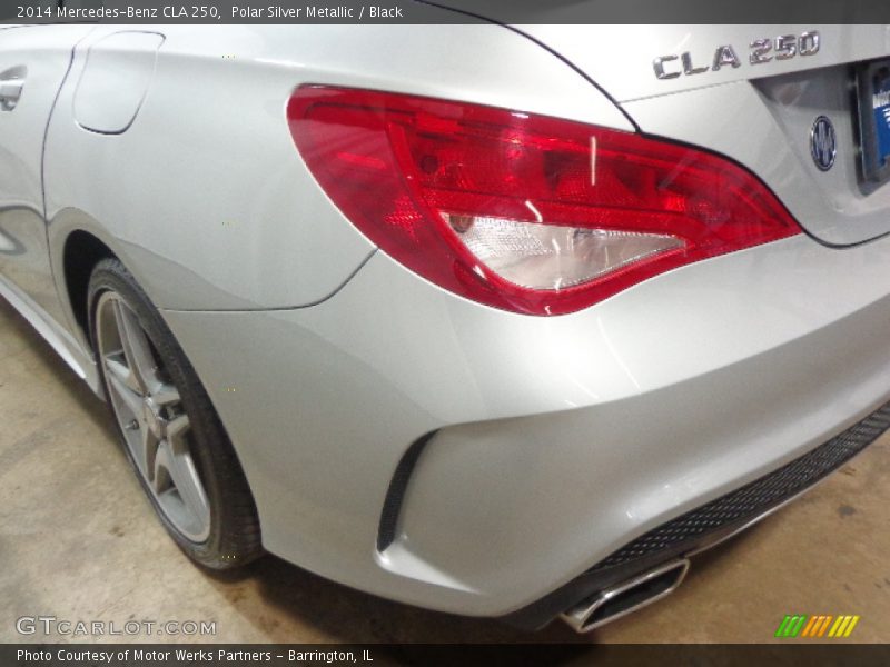 Polar Silver Metallic / Black 2014 Mercedes-Benz CLA 250
