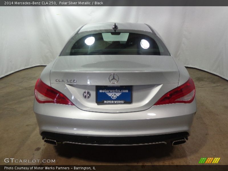 Polar Silver Metallic / Black 2014 Mercedes-Benz CLA 250