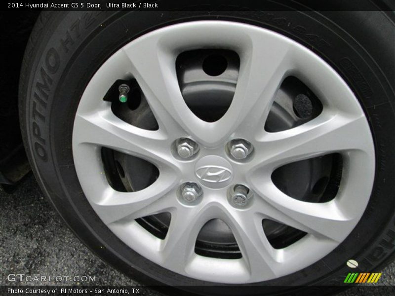 Ultra Black / Black 2014 Hyundai Accent GS 5 Door