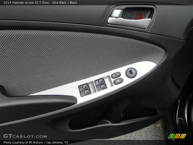 Ultra Black / Black 2014 Hyundai Accent GS 5 Door