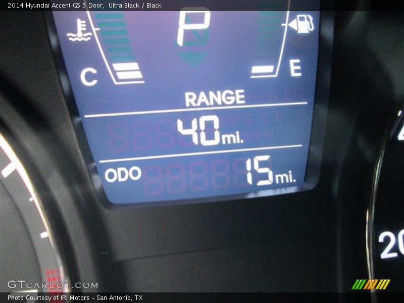 Ultra Black / Black 2014 Hyundai Accent GS 5 Door