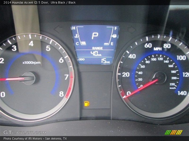 Ultra Black / Black 2014 Hyundai Accent GS 5 Door