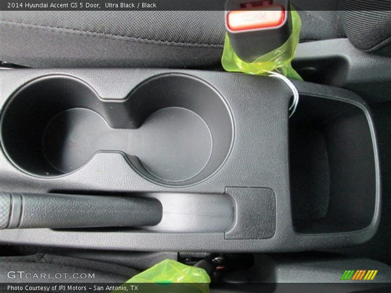 Ultra Black / Black 2014 Hyundai Accent GS 5 Door