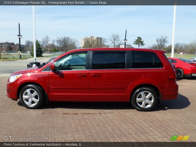 Pomegranate Red Metallic / Ceylon Beige 2010 Volkswagen Routan SEL