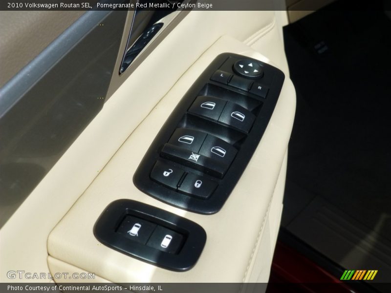 Pomegranate Red Metallic / Ceylon Beige 2010 Volkswagen Routan SEL