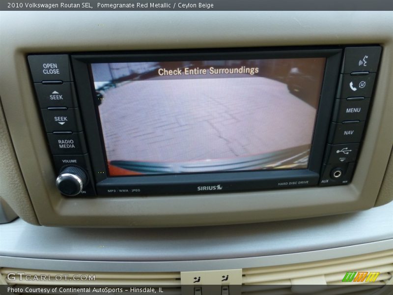 Pomegranate Red Metallic / Ceylon Beige 2010 Volkswagen Routan SEL