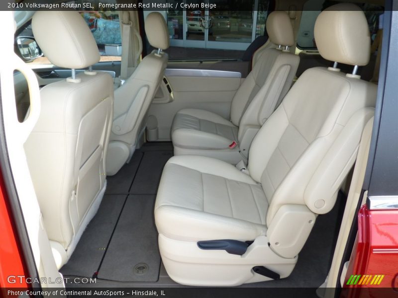 Pomegranate Red Metallic / Ceylon Beige 2010 Volkswagen Routan SEL