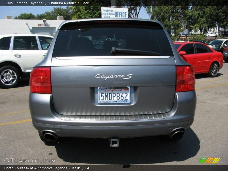 Titanium Metallic / Black 2005 Porsche Cayenne S