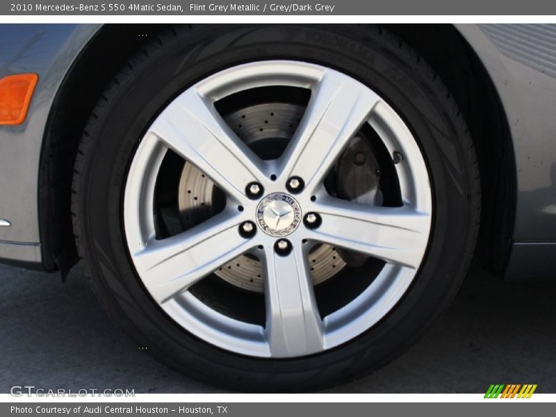 Flint Grey Metallic / Grey/Dark Grey 2010 Mercedes-Benz S 550 4Matic Sedan