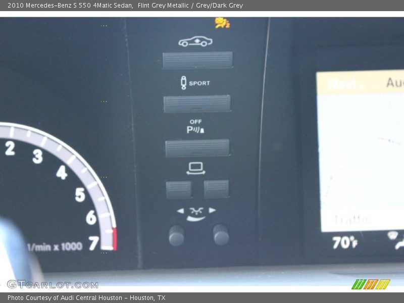 Flint Grey Metallic / Grey/Dark Grey 2010 Mercedes-Benz S 550 4Matic Sedan