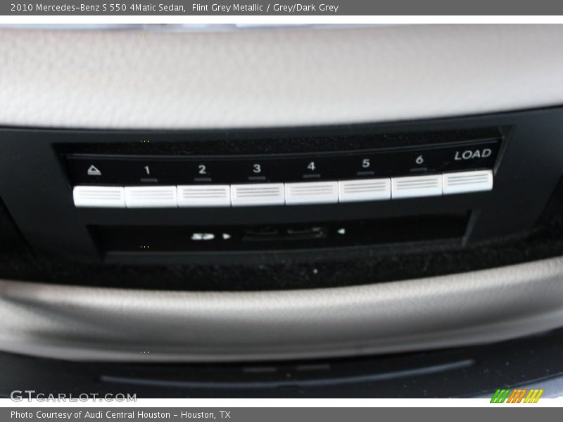 Flint Grey Metallic / Grey/Dark Grey 2010 Mercedes-Benz S 550 4Matic Sedan