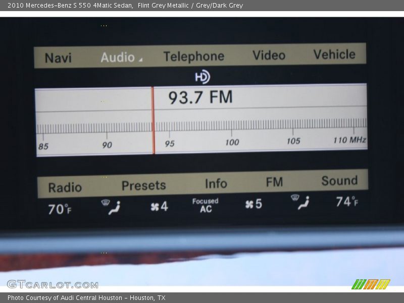 Flint Grey Metallic / Grey/Dark Grey 2010 Mercedes-Benz S 550 4Matic Sedan
