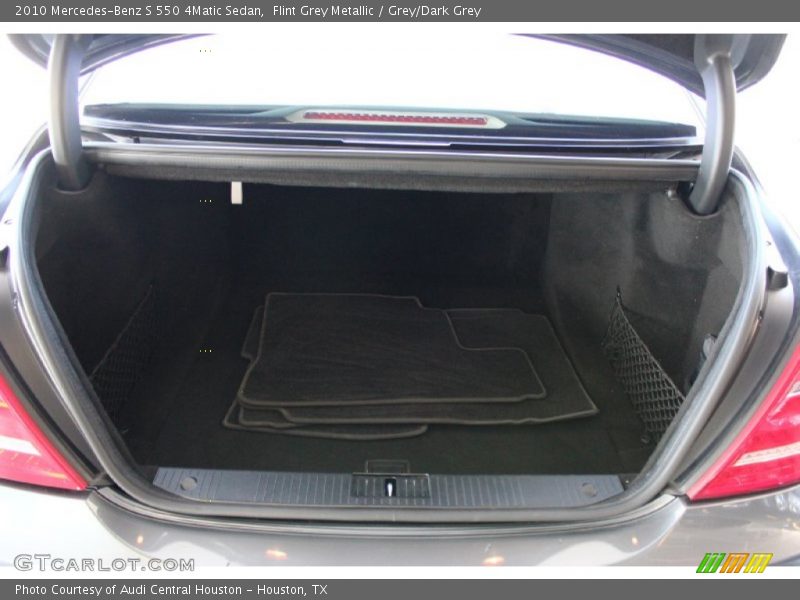 Flint Grey Metallic / Grey/Dark Grey 2010 Mercedes-Benz S 550 4Matic Sedan