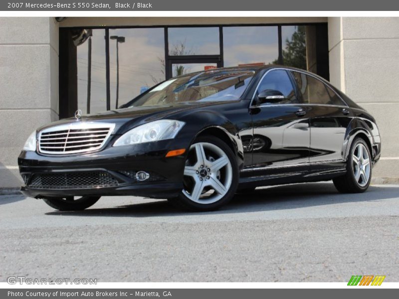 Front 3/4 View of 2007 S 550 Sedan