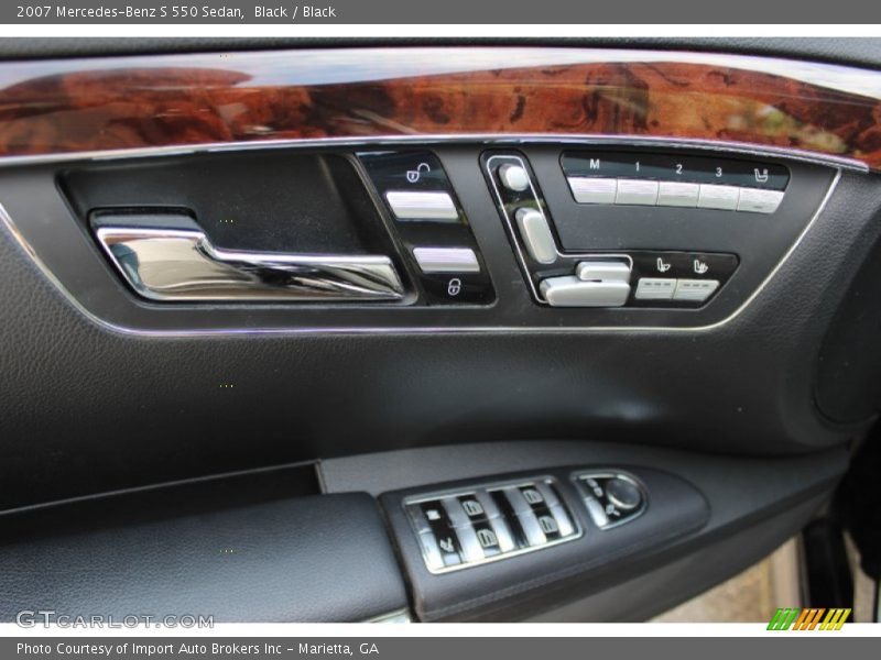 Controls of 2007 S 550 Sedan