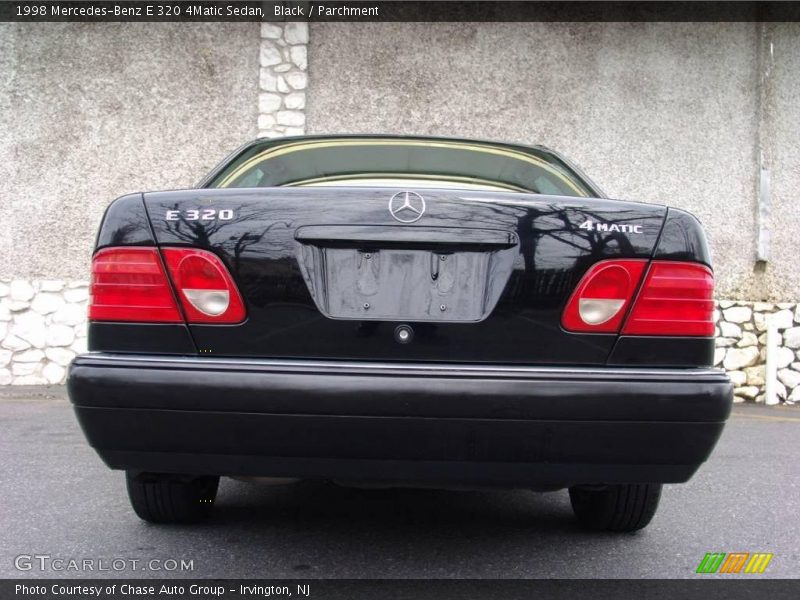 Black / Parchment 1998 Mercedes-Benz E 320 4Matic Sedan