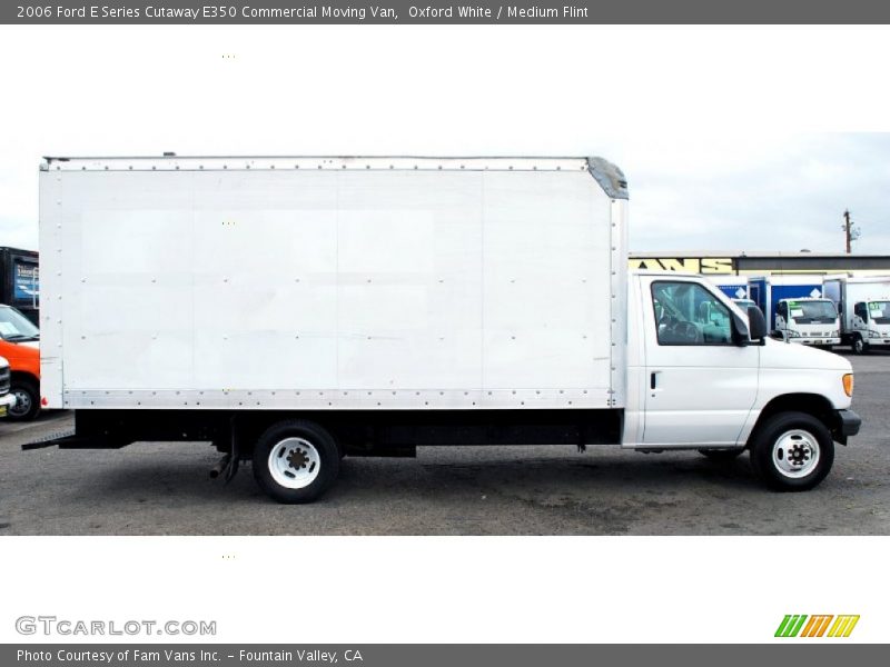 Oxford White / Medium Flint 2006 Ford E Series Cutaway E350 Commercial Moving Van