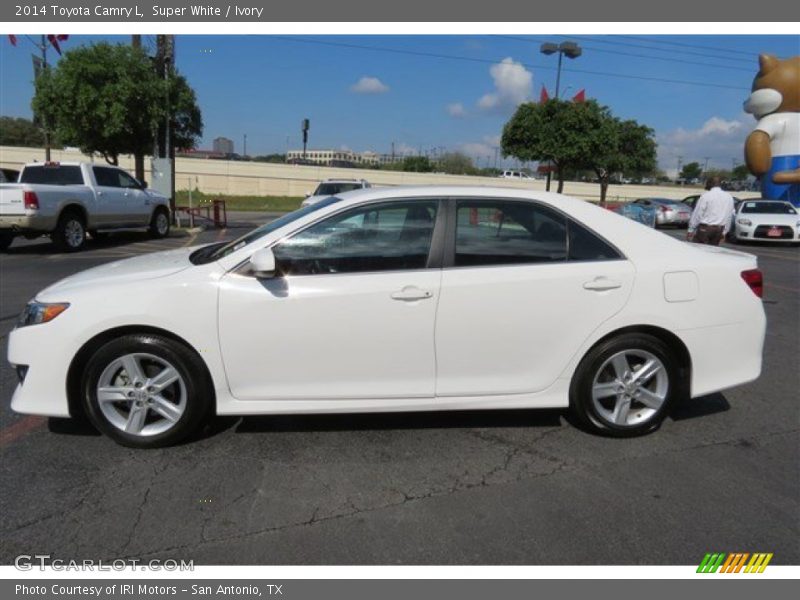 Super White / Ivory 2014 Toyota Camry L