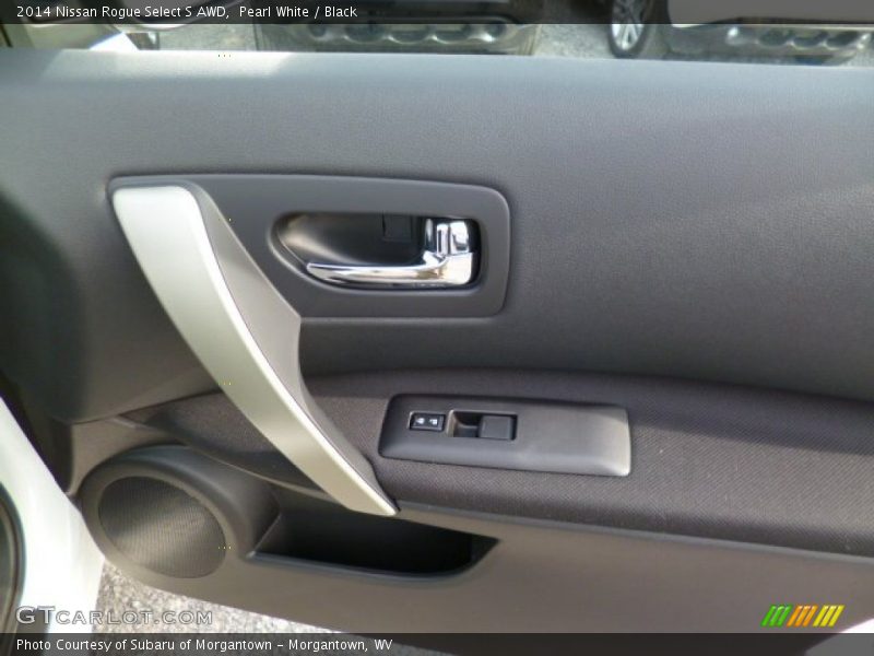Pearl White / Black 2014 Nissan Rogue Select S AWD