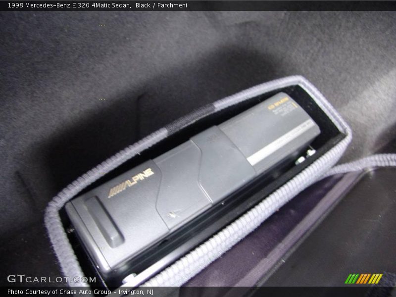 Black / Parchment 1998 Mercedes-Benz E 320 4Matic Sedan