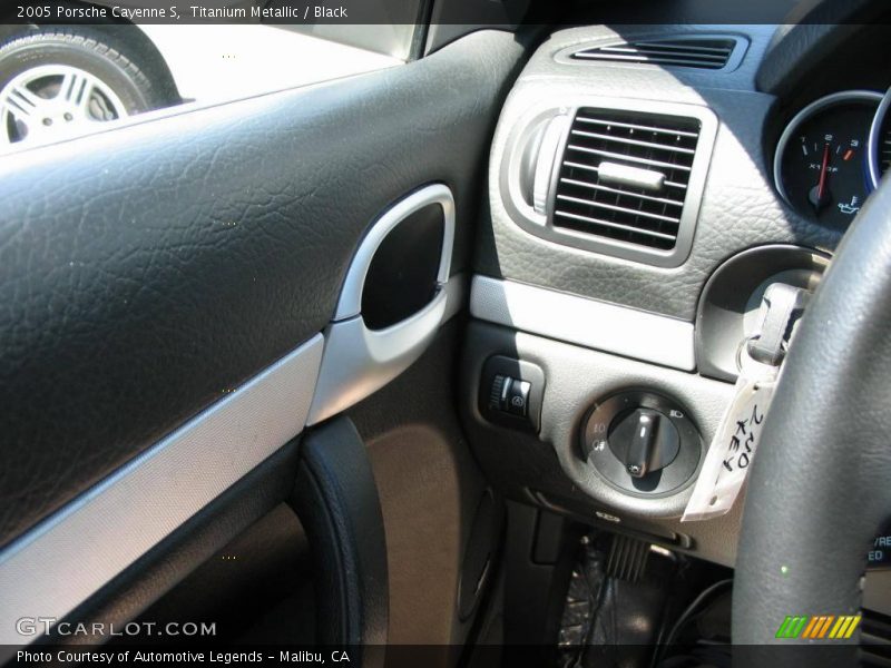 Titanium Metallic / Black 2005 Porsche Cayenne S