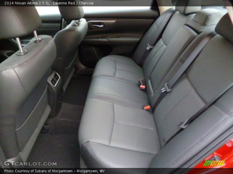 Cayenne Red / Charcoal 2014 Nissan Altima 2.5 SL