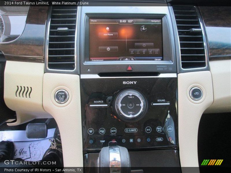 White Platinum / Dune 2014 Ford Taurus Limited