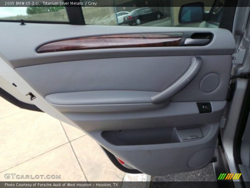 Titanium Silver Metallic / Grey 2005 BMW X5 3.0i