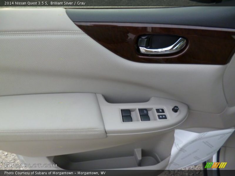 Brilliant Silver / Gray 2014 Nissan Quest 3.5 S