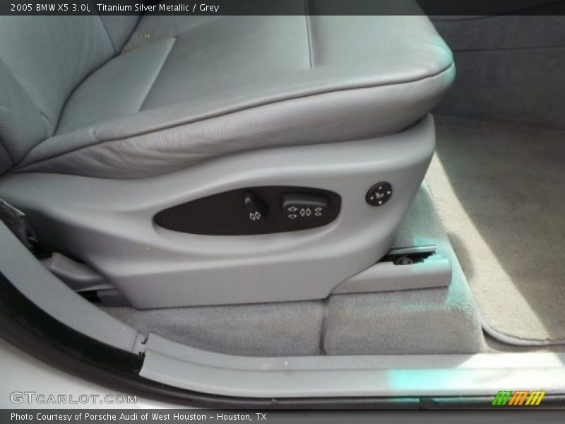 Titanium Silver Metallic / Grey 2005 BMW X5 3.0i