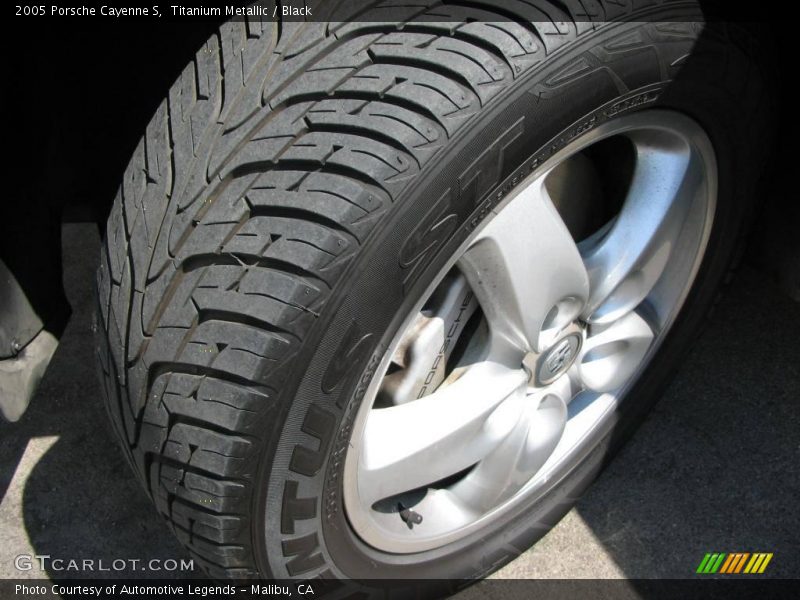 Titanium Metallic / Black 2005 Porsche Cayenne S