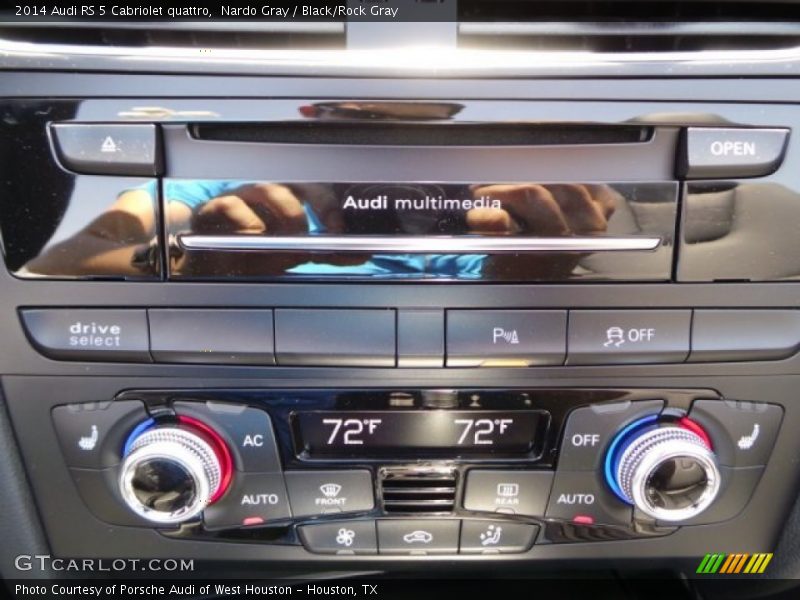 Controls of 2014 RS 5 Cabriolet quattro