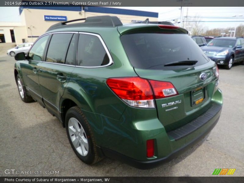 Cypress Green Pearl / Ivory 2014 Subaru Outback 2.5i Premium