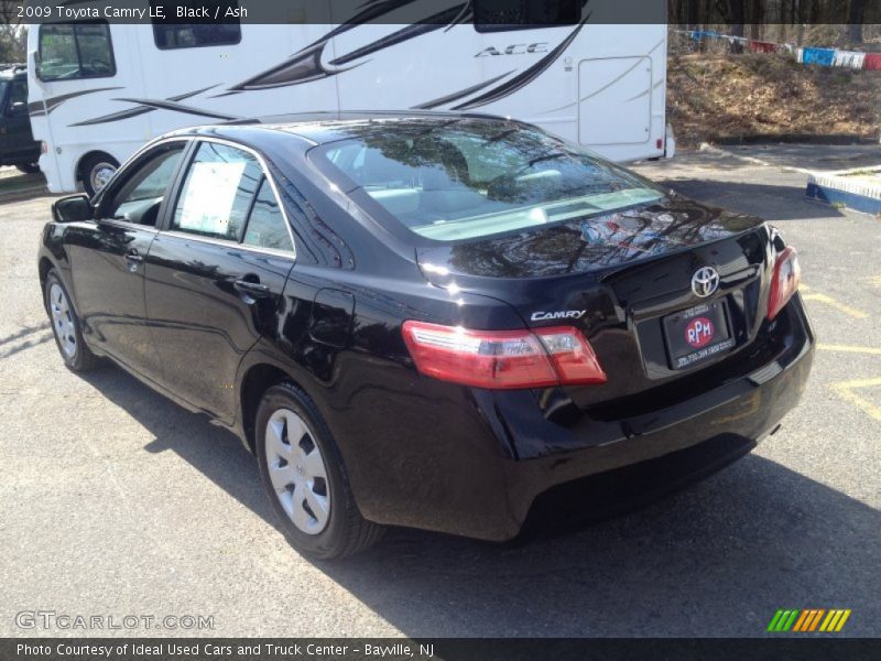 Black / Ash 2009 Toyota Camry LE
