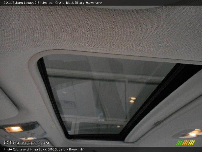 Crystal Black Silica / Warm Ivory 2011 Subaru Legacy 2.5i Limited