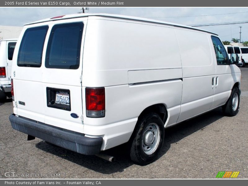 Oxford White / Medium Flint 2005 Ford E Series Van E150 Cargo