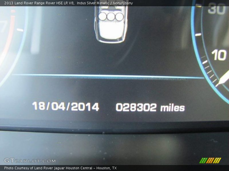 Indus Silver Metallic / Ivory/Ebony 2013 Land Rover Range Rover HSE LR V8