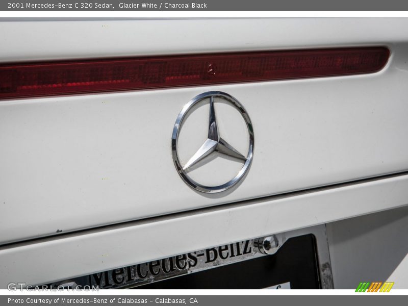 Glacier White / Charcoal Black 2001 Mercedes-Benz C 320 Sedan