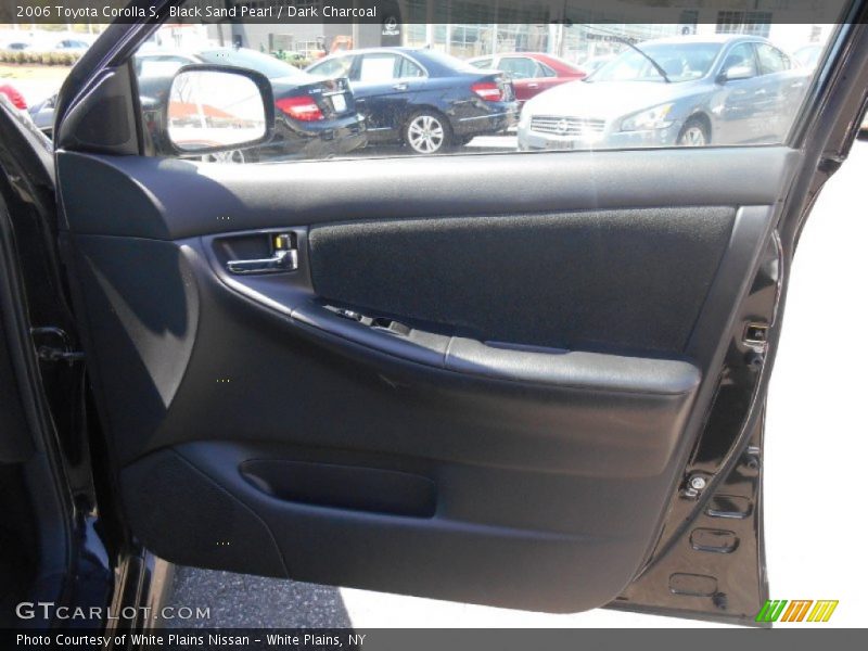 Black Sand Pearl / Dark Charcoal 2006 Toyota Corolla S
