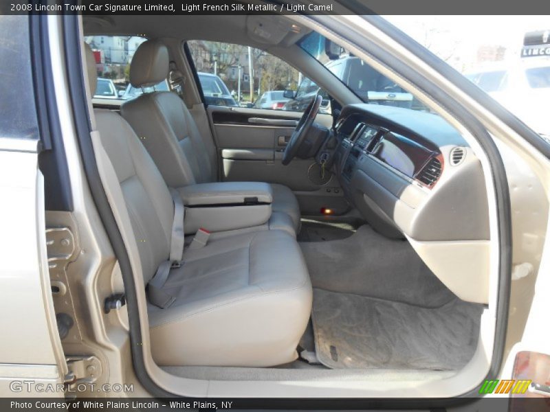 Light French Silk Metallic / Light Camel 2008 Lincoln Town Car Signature Limited