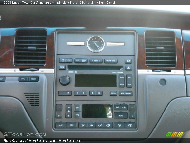 Light French Silk Metallic / Light Camel 2008 Lincoln Town Car Signature Limited