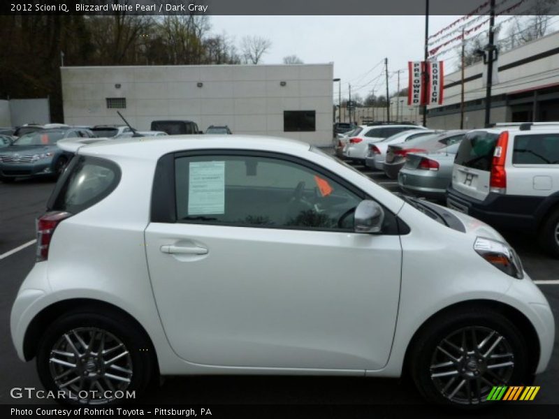 Blizzard White Pearl / Dark Gray 2012 Scion iQ