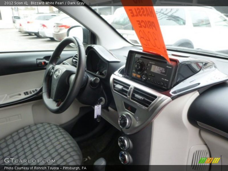 Blizzard White Pearl / Dark Gray 2012 Scion iQ