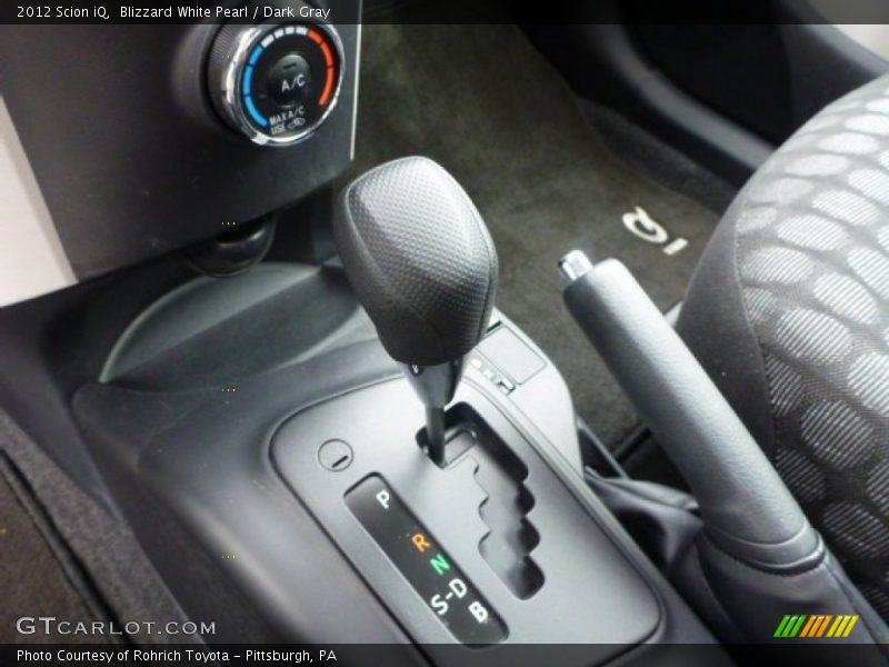 Blizzard White Pearl / Dark Gray 2012 Scion iQ