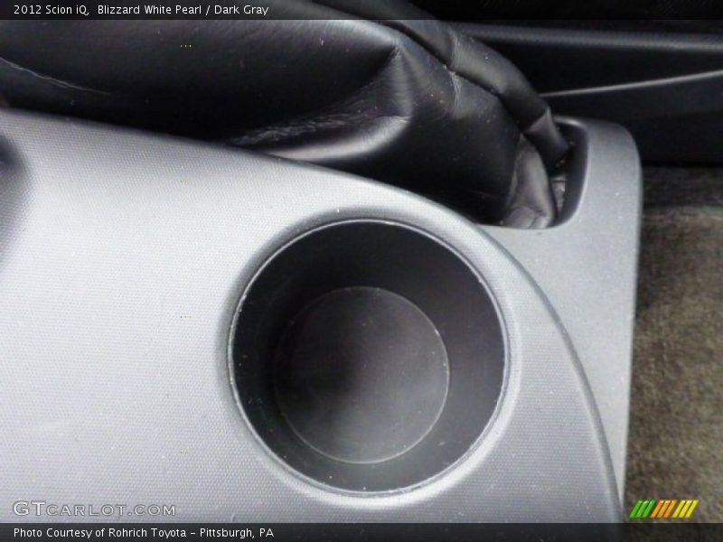 Blizzard White Pearl / Dark Gray 2012 Scion iQ