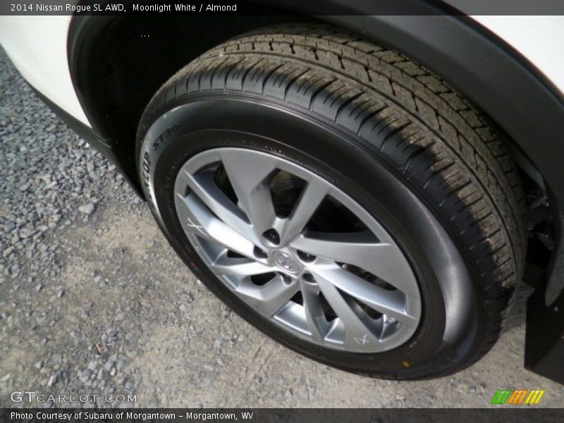 Moonlight White / Almond 2014 Nissan Rogue SL AWD