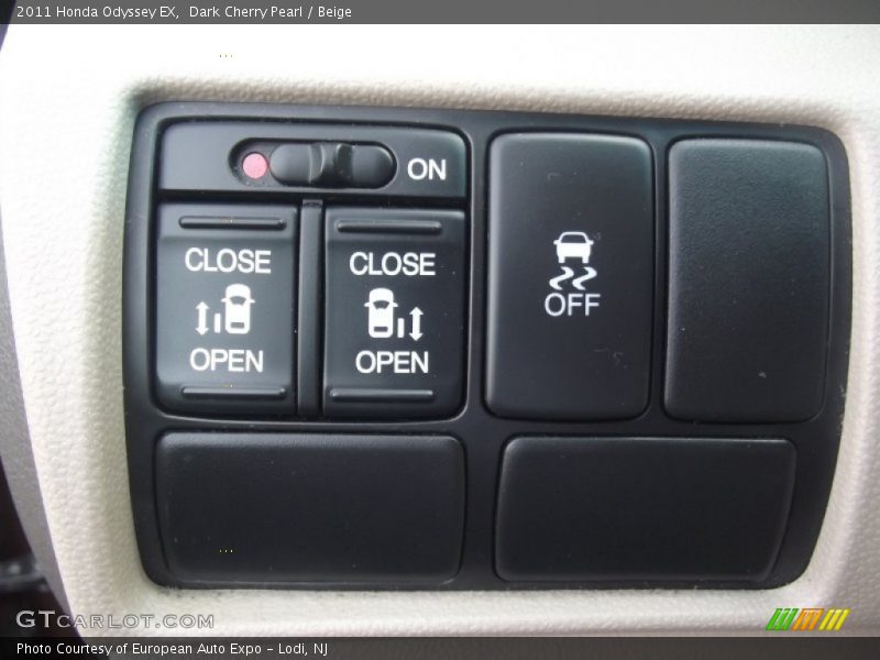 Dark Cherry Pearl / Beige 2011 Honda Odyssey EX