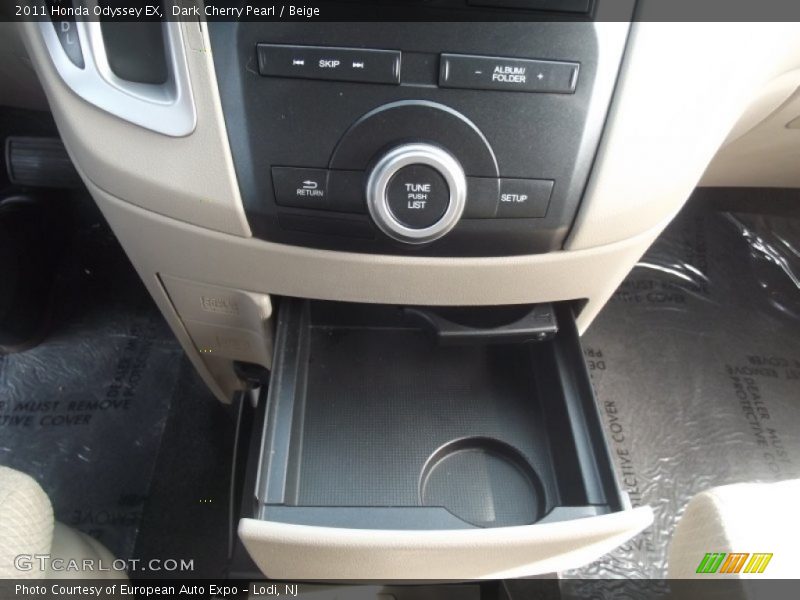 Dark Cherry Pearl / Beige 2011 Honda Odyssey EX