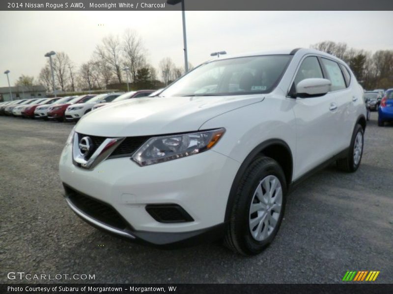 Moonlight White / Charcoal 2014 Nissan Rogue S AWD